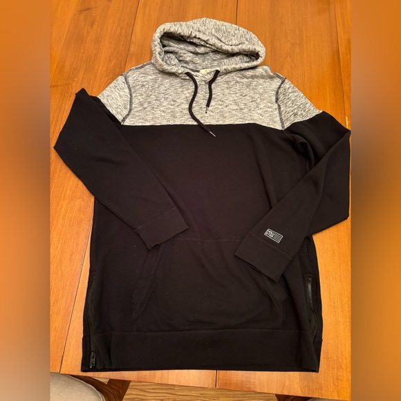 Hollister Hoodie adult medium - Picture 3 of 3